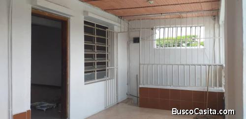 Vendo Casa de dos planta en Ricardo Urriera Valencia