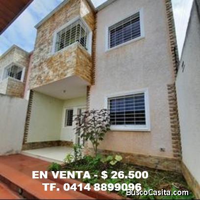 VENDO AMPLIA TOWNHOUSE EN URB. LAS PEONÍAS, PUERTO ORDAZ