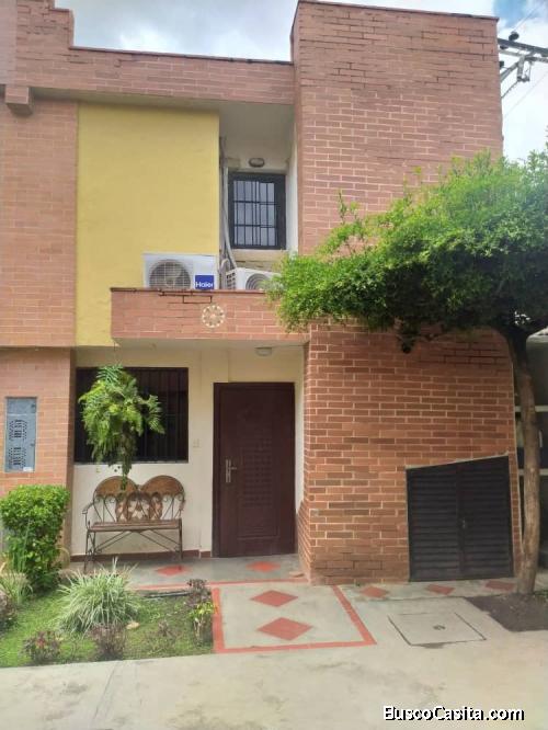 TOWN HOUSE EN VENTA GUAYABAL NAGUANAGUA 75M2