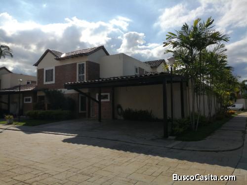 Res. Villa Orense, Naguanagua, Carabobo - FOTH-246