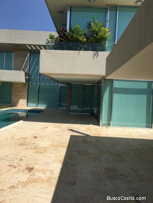 EN VENTA CASA EN C.R. LAS VILLAS, LECHERIA