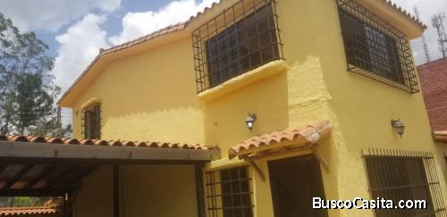 Casa Urb Altamira Sector la Entrada Naguanagua