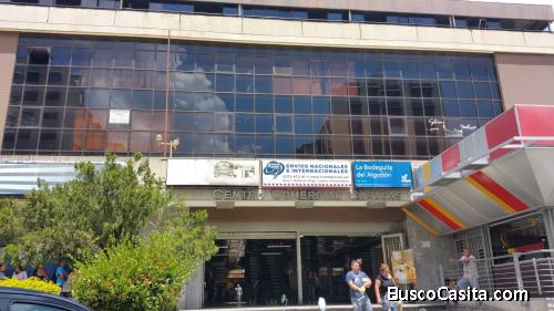 OFICINA TOTALMENTE EQUIPADA EN MONTALBAN III, CENTRO COMERCIAL CARACAS