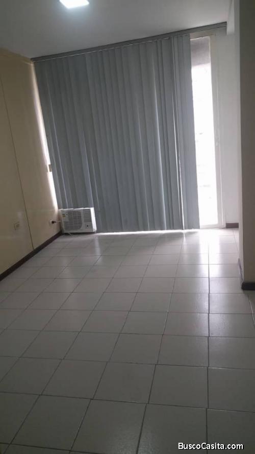 Alquiler de oficinas, ideales para odontologos, cosmetologos, oftalmologo entre otros 