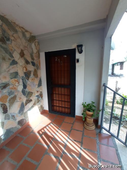 Apartamento en  Valencia Urb. Michelena / Res San Blas I