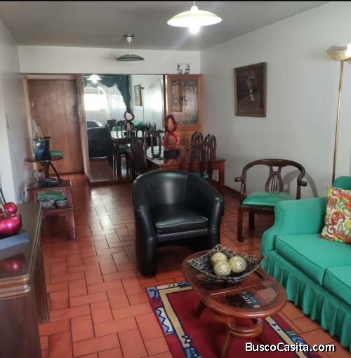 Apartamento en Caracas 3 habitaciones 2 baños EN VENTA (Negociable)