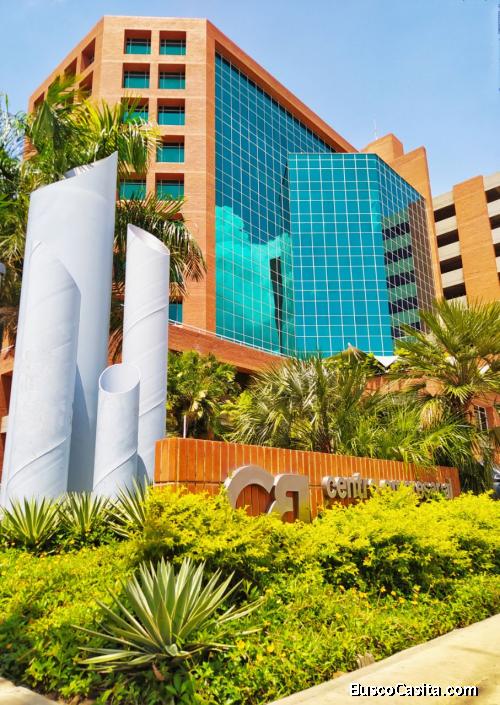 Excelente Oficina de 90 m2 en el Centro Empresarial Lechería