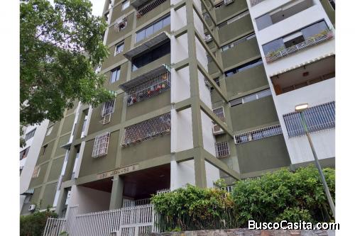 Apartamento remodelado en el Boulevard de El Cafetal
