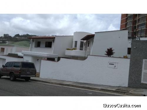 Hermosa quinta en la urbanización Los Naranjos de El Cafetal