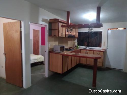 Ofrezco en venta casa en el sector unare cerca del mercado 