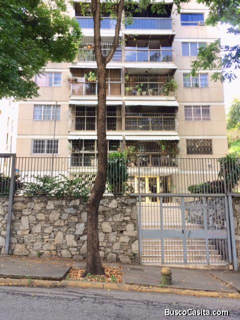 Apartamento Tipo Pent House (PH) en Venta, en la Av. Sanz, Urb. El Marqués