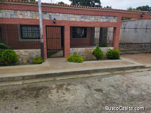 SE VENDE CASA EN YAGUA, MUY BIEN UBICADA Y MUY CÓMODA. FOC-1077