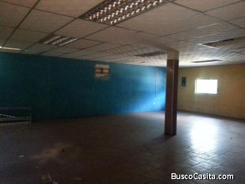 Local comercial de dos plantas