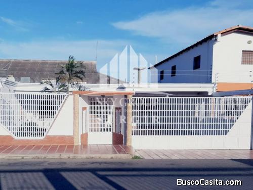 Venta casa en Maraven