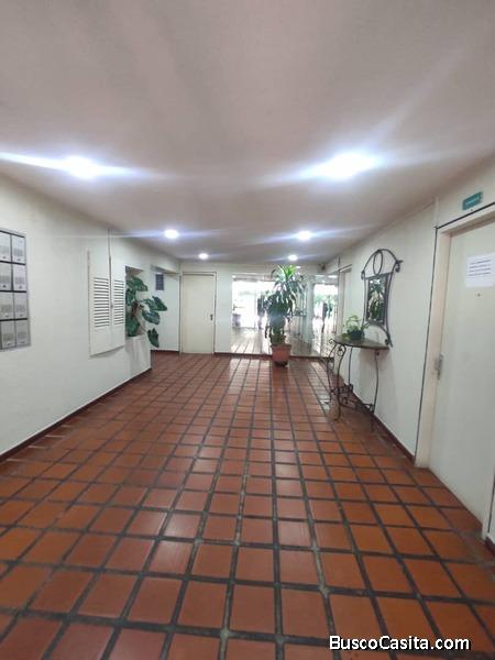 SKY GOUP VENDE PENT HOUSE EN CAMPO ALEGRE SECTOR VALENCIA FOA-1744