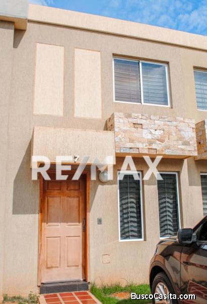 Townhouse  Villa Cerrada  Aquanorte  Maracaibo