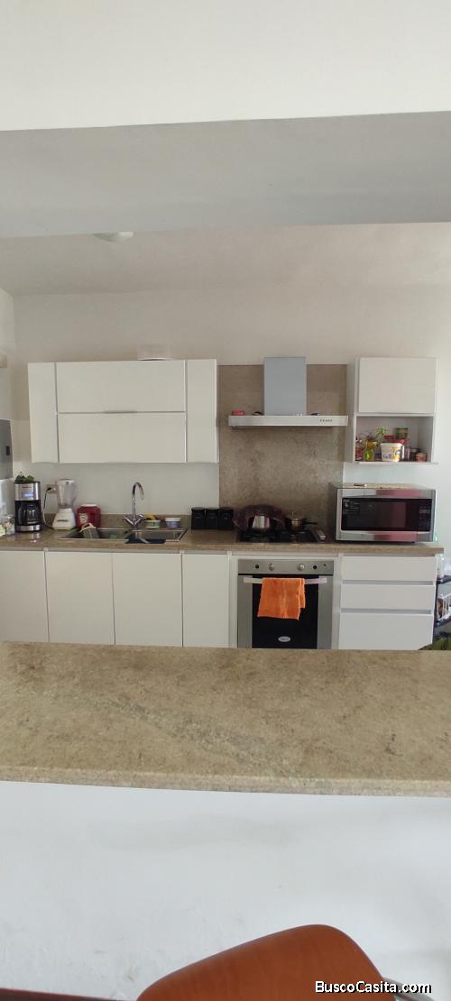 Apartamento Res. Chelsea Court, Parral. FOA-1654