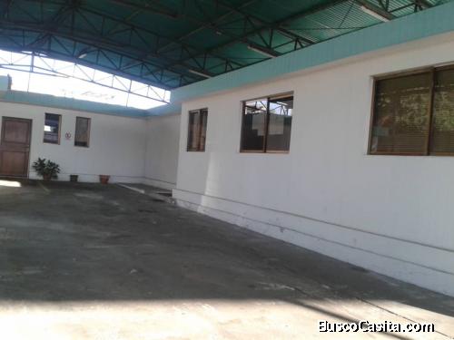 Galpón en venta Maracaibo Maracaibo en la Av el milagro 02/08/21