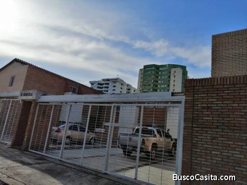 TownHouse Res El Morichal Urb. El Bosque. FOTH-174