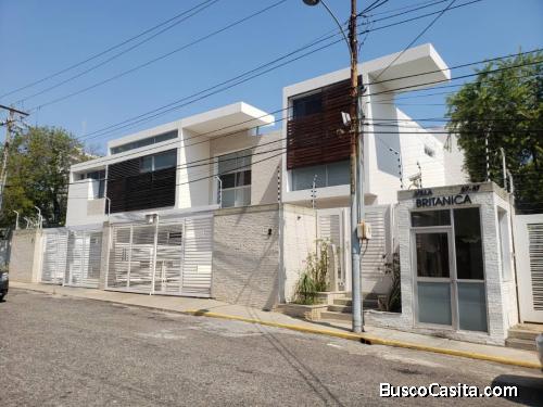 Se Vende Hermosa Casa en la Virginia.