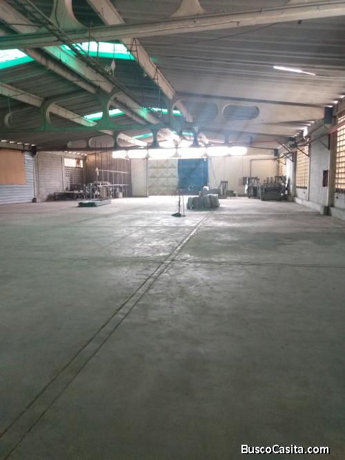 Galpón en Alquiler en Guatire, vía las Rosas 