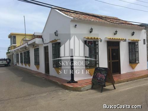 VENTA: Fondo de comercio, Restaurante y Casa en Adicora