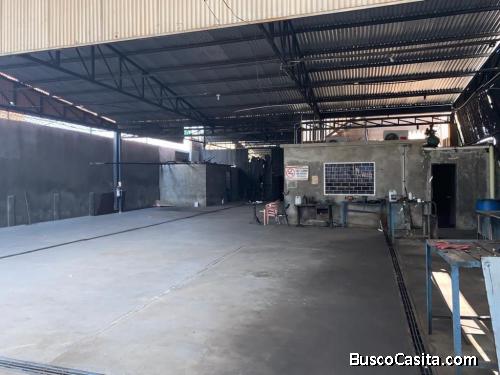 Galpón en venta Maracaibo en la Av la limpia 04/08/21
