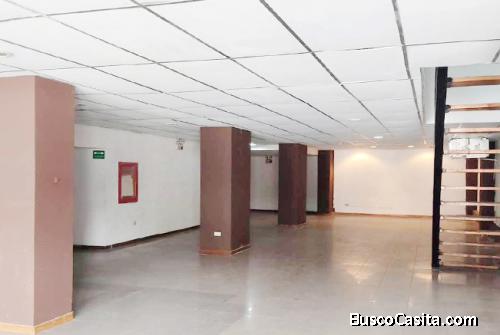 Se Vende Local 214 M2 CP Majay Av. Bolívar Norte - YLO8