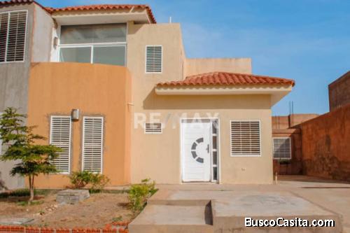 Townhouse  en VENTA  Villa Cerrada Maracaibo 