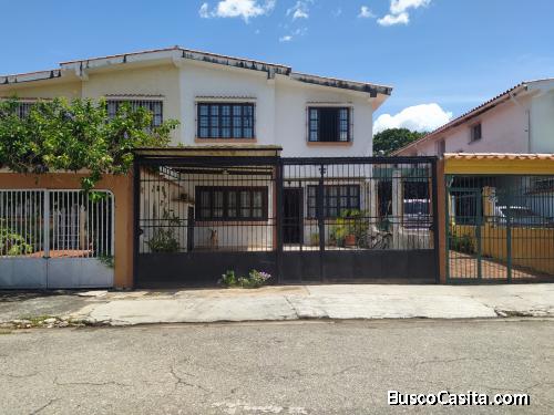 SKY GROUP PLATINUM VENDE Casa en Prebo