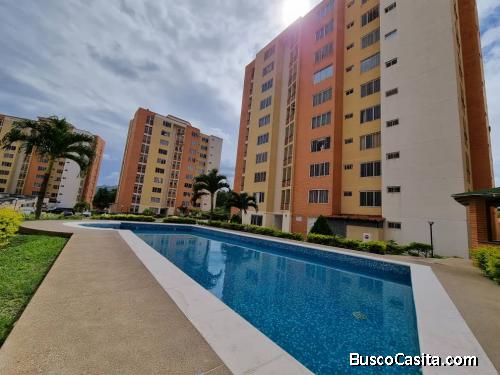 SKY GROUP PLATINUM VENDE Apartamento en Doral Country. El Rincón