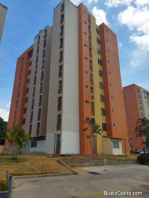 SKY GROUP PLATINUM VENDE Apartamento en Doral Country.