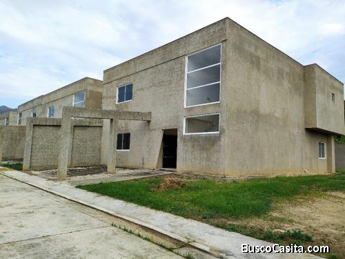 SKY GROUP PLATINUM VENDE Casa en San Diego. Sector Minigranjas