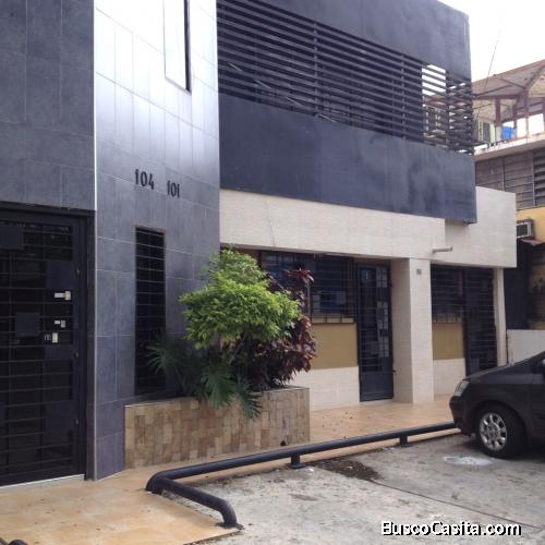 Se vende casa comercial urb el viñedo