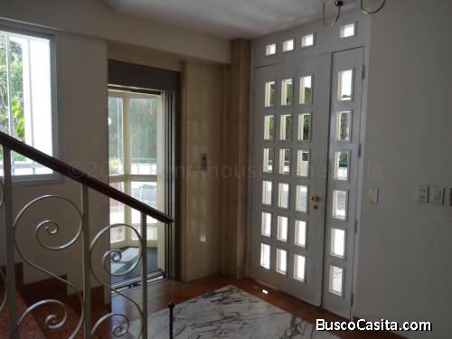 Se vende edificio Altamira MLS 21-2471