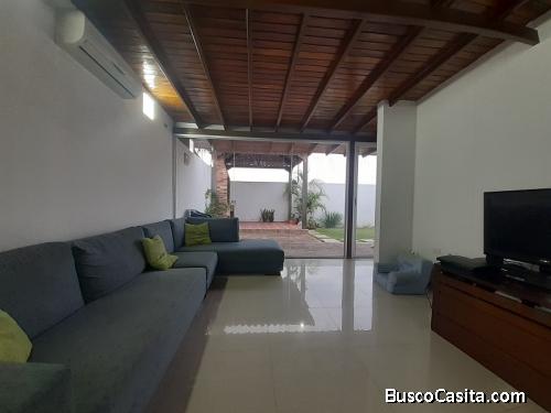 Casa en Venta Urb Santa Lucía FOB-C-044 Jessica Medina Sky Group Focus