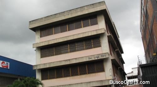 Se vende edificio La Urbina  MLS 20-15188