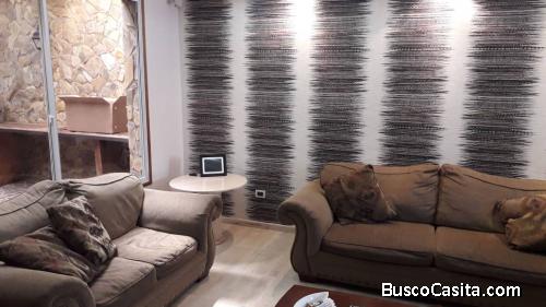 Se Alquila Casa En Villa Zona Este, Sector Bella Vista.