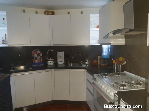 Apartamento en Urb. Paraparal Res. Araguaney