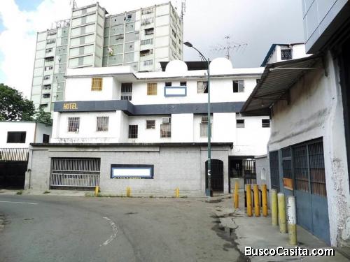 Se vende edificio Coche MLS 21-2985