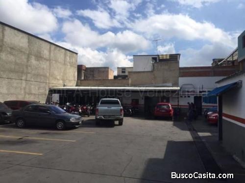 Se vende Estacionamiento El Cementerio MLS 20-7742