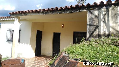 SKY GROUP VENDE FINCA CON TERRENO Y CASAS