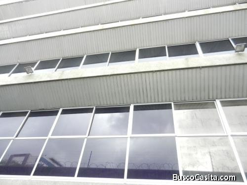 Se vende edificio La Urbina MLS 21-10842