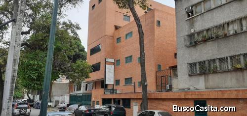 Se vende edificio Los Chaguaramos MLS 21-18547