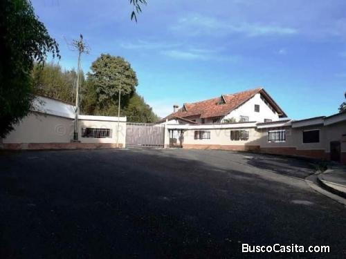 Se vende casa Parque  El Retiro MLS 21-3086