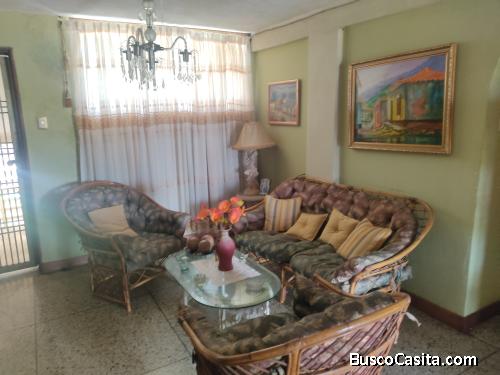 En Venta Apartamento Semiamoblado. Piso 1. Urb. Monte Claro 