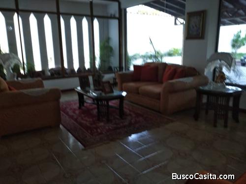 Fabulosa casa con la mejor vista del Valle turbio