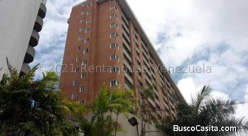 En venta Hermoso apartamento en Santa Ines. MLS 22-3973