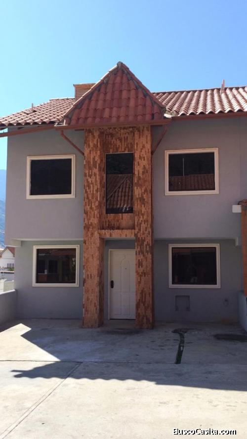 Casa en obra gris en Venta. Mérida Campo Claro 