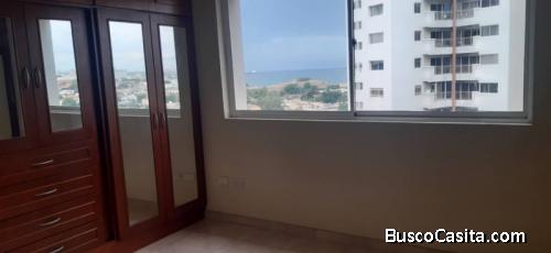 Apartamento   en Alquiler  Parque Santa Lucia